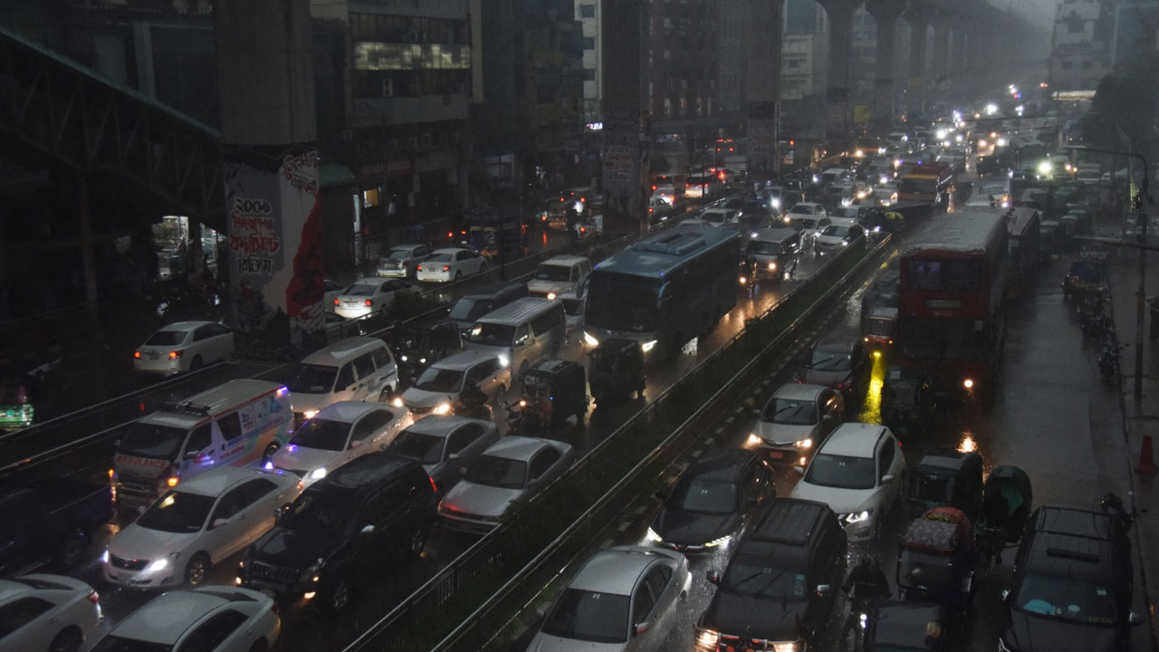 Rain-in-the-capital-2