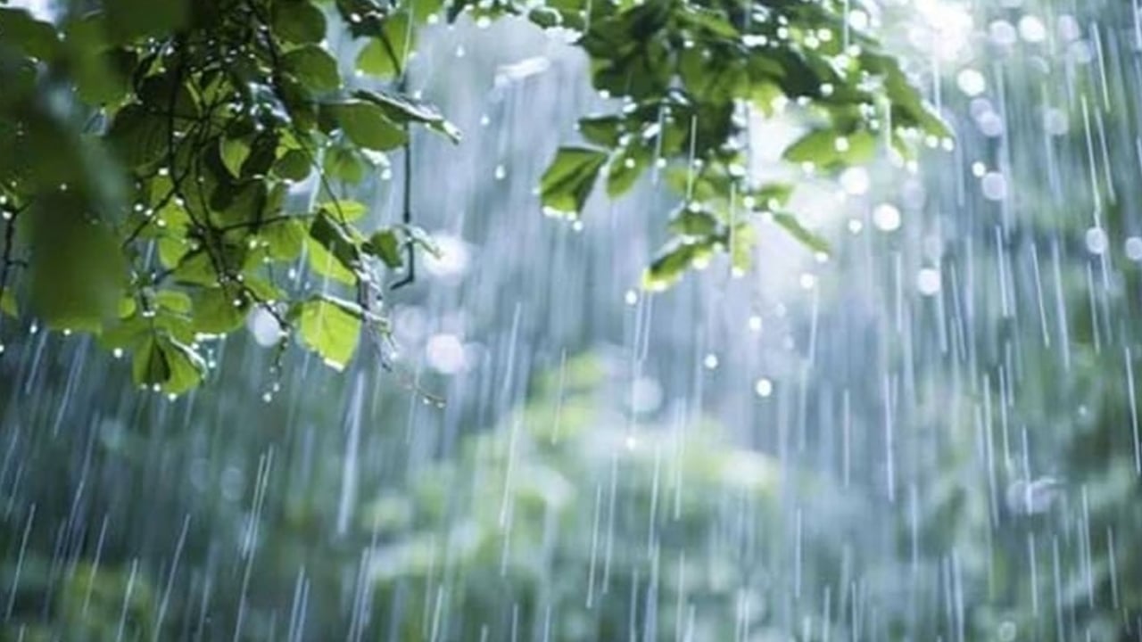 তাপমাত্রা কমে বাড়ছে বৃষ্টির প্রবণতা