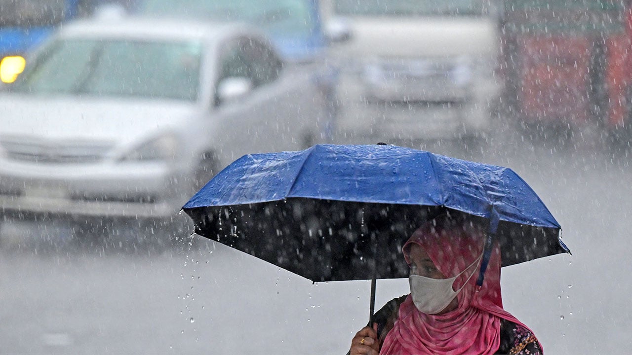 স্বস্তির বৃষ্টি রাজধানীতে