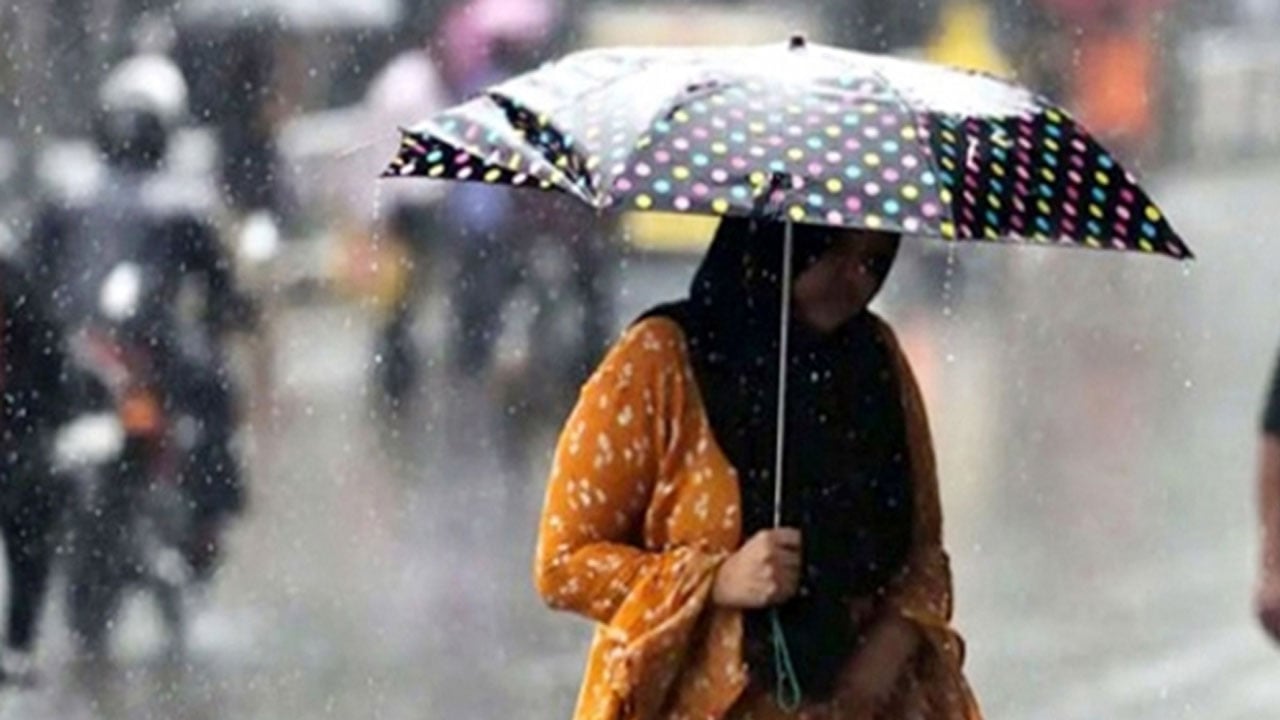 ঢাকাসহ ৯ জেলায় ৬০ কিমি. বেগে ঝড় ও বজ্রবৃষ্টির আশঙ্কা