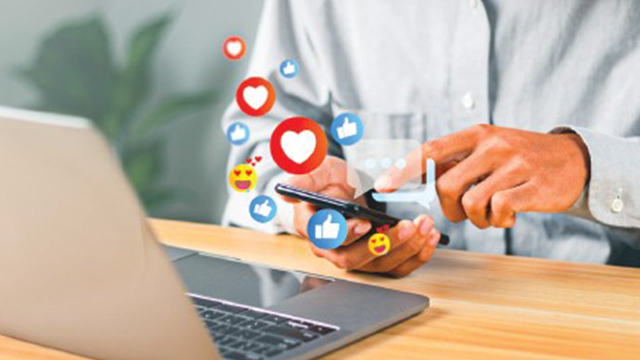 পবিত্র মাসে ডিজিটাল ব্যস্ততা কমাই