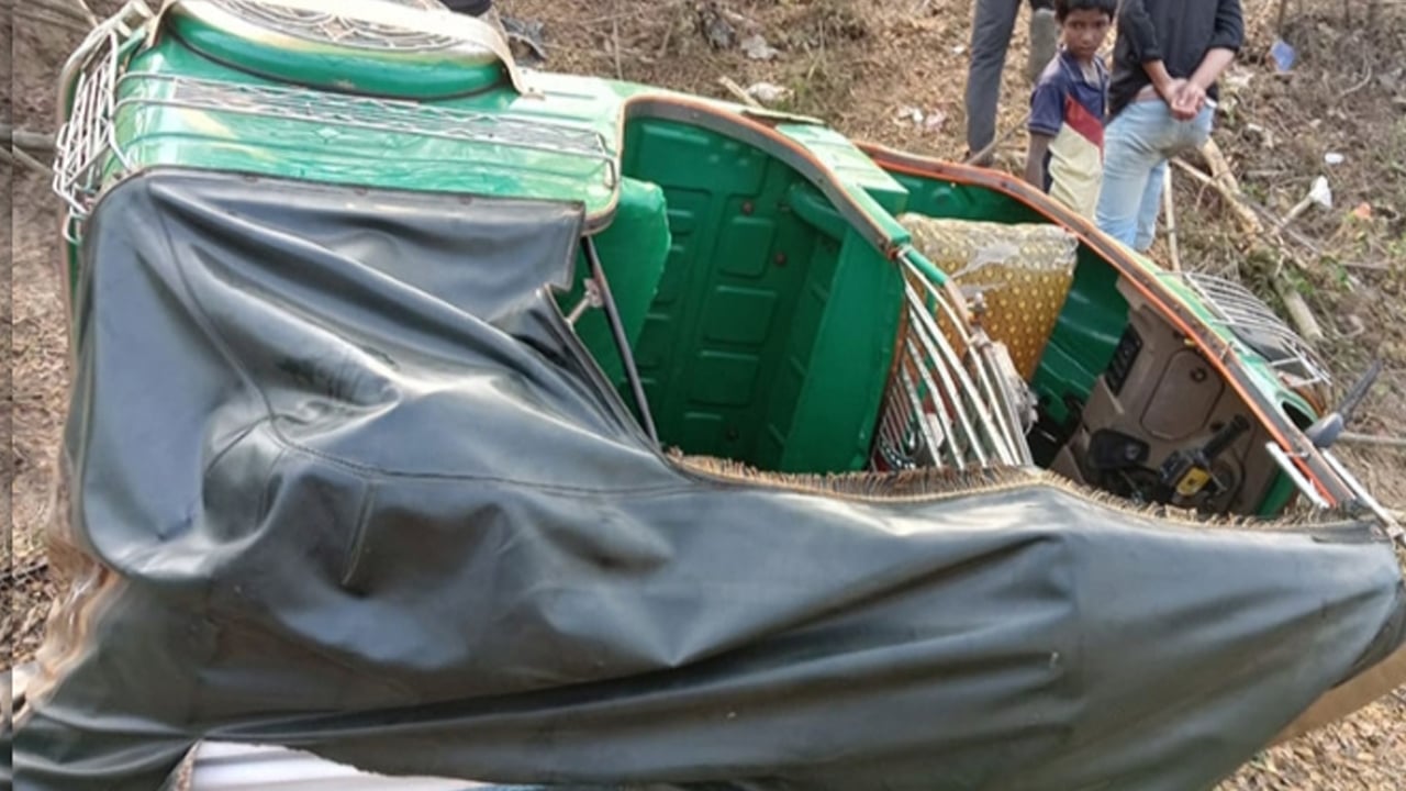 রামুতে সড়ক দুর্ঘটনায় ২ শিশু নিহত