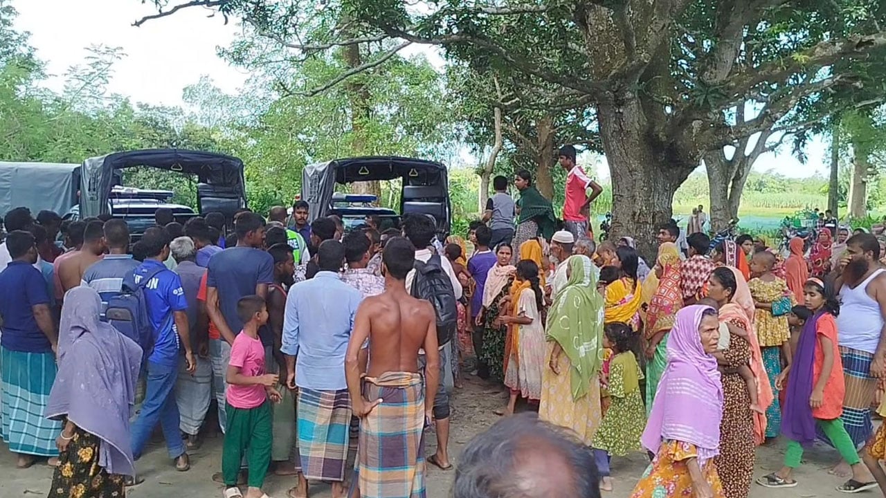 পীরগঞ্জে পরিত্যক্ত পুকুরে বস্তাবন্দী নারীর অর্ধগলিত লাশ উদ্ধার