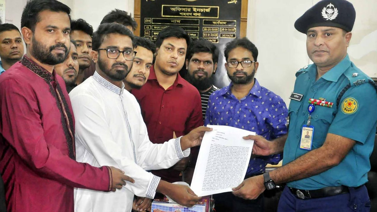 ঢাবির সাবেক উপাচার্য, প্রক্টর ও আ.লীগ নেতাদের বিরুদ্ধে রাশেদ খানের মামলা