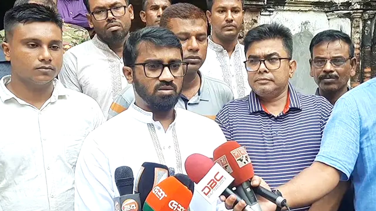 এক দফার ঘোষণা দিয়েছিলেন নাহিদ, আমরা সেটা স্বীকার করি: রাশেদ খান