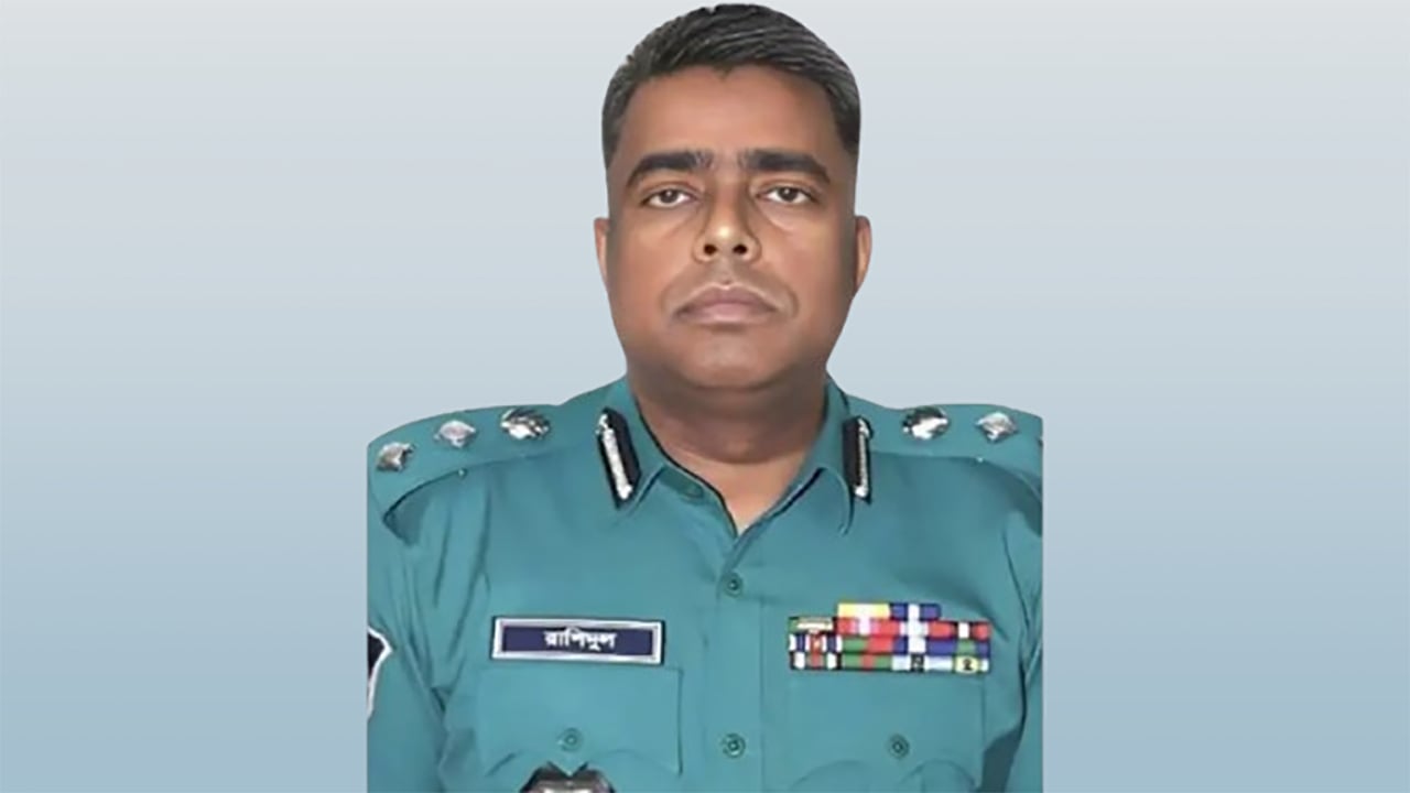 বেফাঁস মন্তব্যে কেএমপির অতিরিক্ত কমিশনার প্রত্যাহার