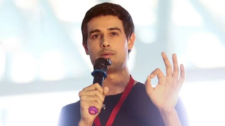 ‘অপহরণ’ করা হয়েছিল ধ্রুব রাঠিকে, মোদিকে হিটলারের পরিণতি মনে করিয়ে দিলেন তিনি
