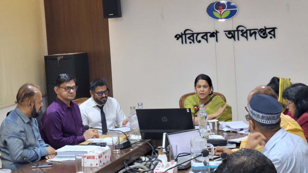 ঢাকার বায়ুদূষণ রোধে ‘ডিগ্রেডেড এয়ারশেড’ চিহ্নিত করা হবে: পরিবেশ উপদেষ্টা