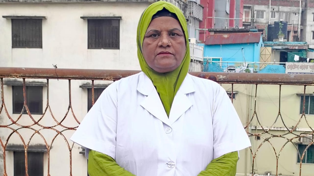 মুমূর্ষু রোগী সুস্থ হলে মনে তৃপ্তি পাই