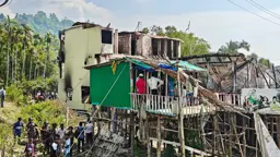 কক্সবাজারে রিসোর্টে আগুন, নিহত বেড়ে ১০