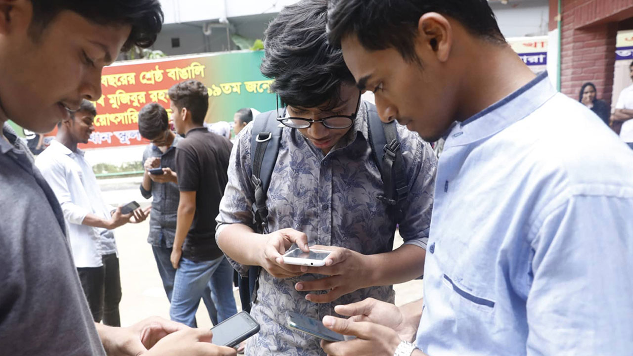 এসএসসি-সমমান পরীক্ষায় ফেল ৬ লাখ ৯০ হাজার শিক্ষার্থী