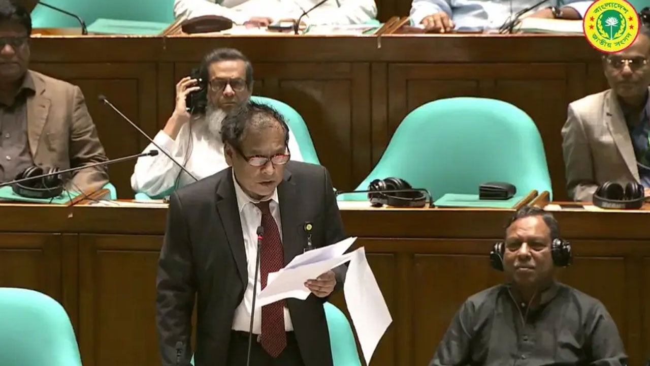 বড়লোকদের হাজার টাকা দিয়ে লাভ নেই, গরিবের ১০০ টাকাই সচল রাখে অর্থনীতি