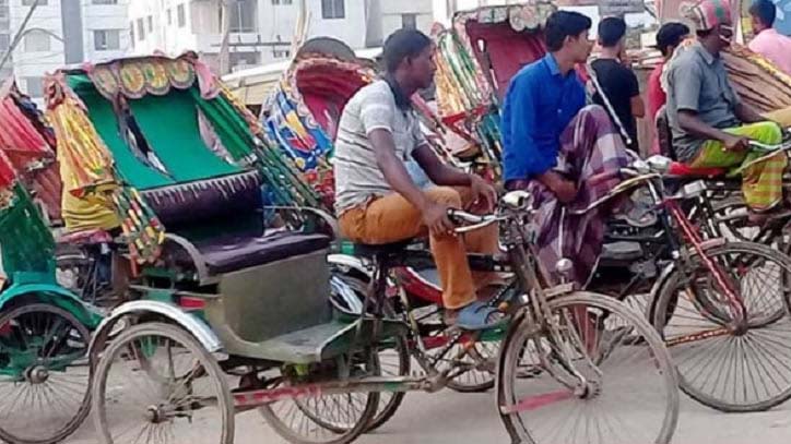বিলুপ্ত হতে পারে প্যাডেল রিকশা