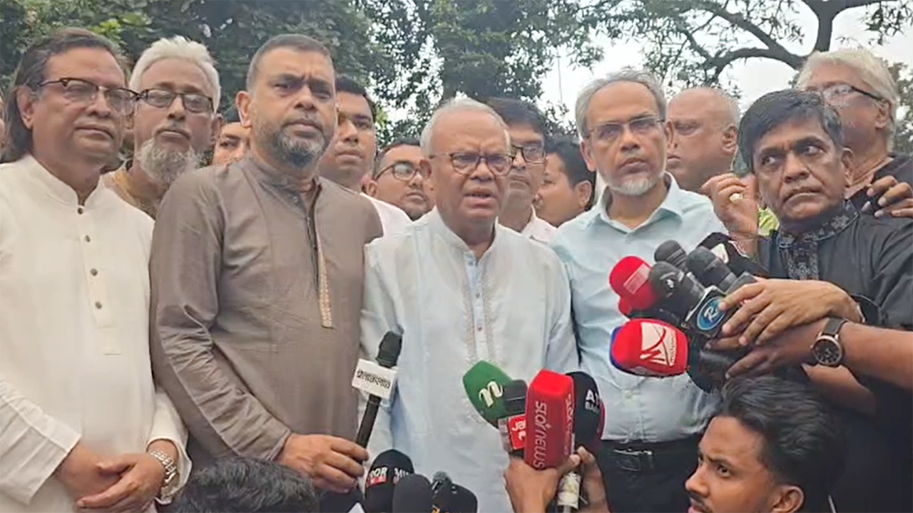 দেশের সার্বভৌমত্বের বিরুদ্ধে কেউ ষড়যন্ত্র করলে নজরুলের বাণী রুখে দাঁড়াতে শেখায়