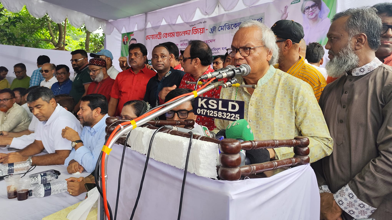মিটফোর্ড হত্যায় বিএনপির নামে রংচং দেয়ার চেষ্টা চলছে: রিজভী