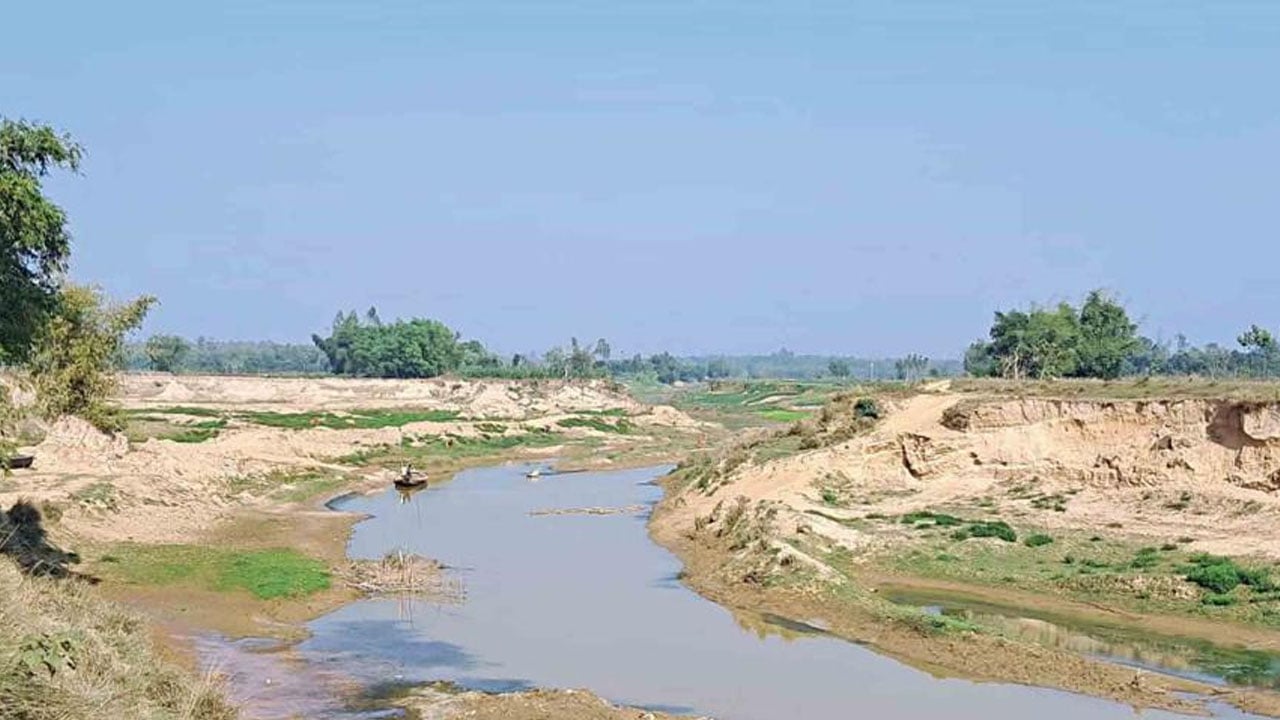 নদী দখল রোধে কঠোর হচ্ছে আইন