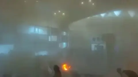 টানা তৃতীয় দিন রিয়াদে হুথিদের ক্ষেপণাস্ত্র হামলা, রাতভর বিস্ফোরণ