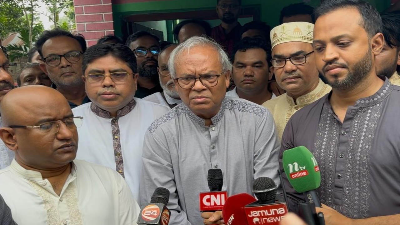 আ.লীগ পুনর্বাসনে ষড়যন্ত্র করছে ভারতের নীতিনির্ধারকরা: রিজভী
