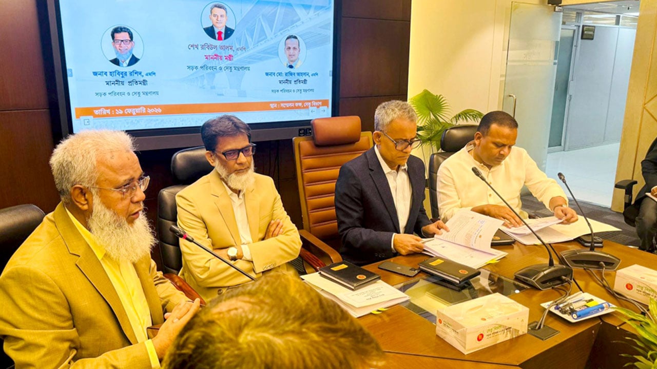 ঢাকার প্রধান সড়কে অটোরিকশার অবাধ চলাচল নিয়ন্ত্রণ করা হবে: সড়কমন্ত্রী