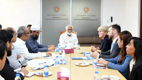 রোহিঙ্গাদের নিরাপদ প্রত্যাবাসনে আন্তর্জাতিক সহযোগিতা চাইলেন ত্রাণ প্রতিমন্ত্রী