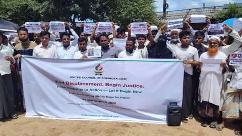 আলোচনা নয়, কার্যকর পদক্ষেপ চাই: প্রত্যাবাসনের দাবিতে রোহিঙ্গারা