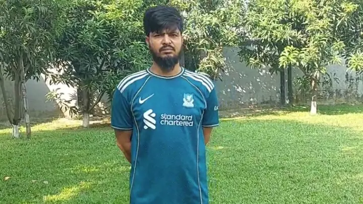 সিদ্ধিরগঞ্জে সাহেব আলী হত্যা মামলার প্রধান অভিযুক্ত রনি অস্ত্রসহ গ্রেপ্তার