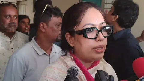 যেকোনো নাগরিকের দেশে ফেরার অধিকার সংবিধানে পরিষ্কার বলা আছে: হাসিনার প্রসঙ্গে রুমিন ফারহানা