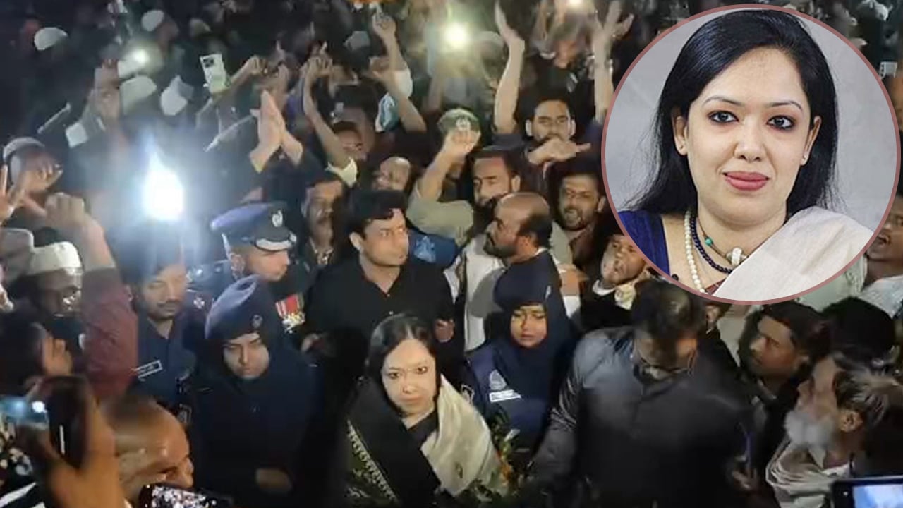 বিএনপি নেতাকর্মীদের বাধায় শ্রদ্ধা জানাতে পারলেন না ব্যারিস্টার রুমিন