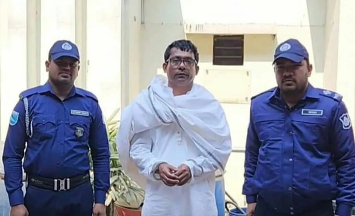 রূপগঞ্জে বিস্ফোরক মামলায় সাবেক কাউন্সিলর গ্রেফতার