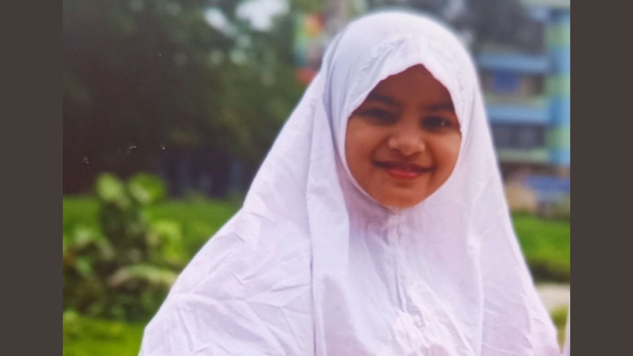 হাউসবোট থেকে নদীতে পড়ে ১০ বছরের শিশু নিখোঁজ