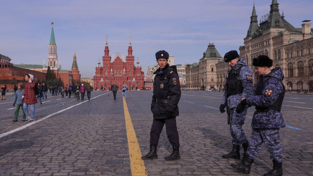 ইউক্রেন যুদ্ধ সমাপ্তির বিষয়ে আশাবাদী বেশিরভাগ রাশিয়ান