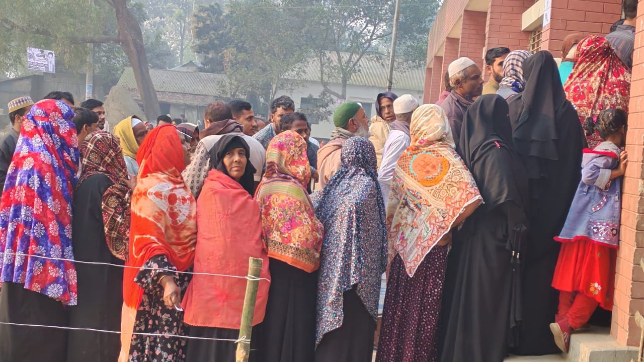 শেরপুরের দুটি সংসদীয় আসনে ভোট গ্রহণ চলছে