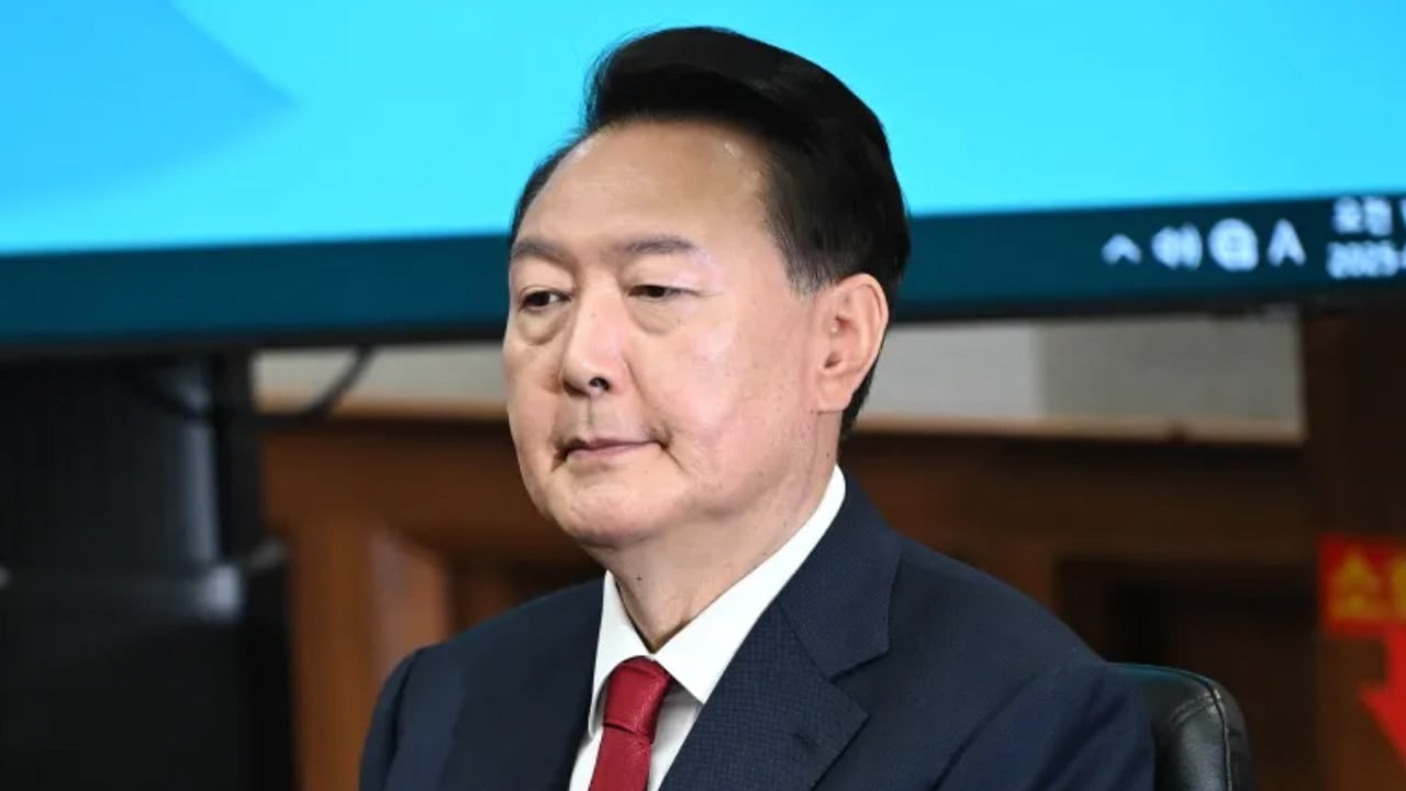 দক্ষিণ কোরিয়ার সাবেক প্রেসিডেন্ট ইউনের ৫ বছরের কারাদণ্ড