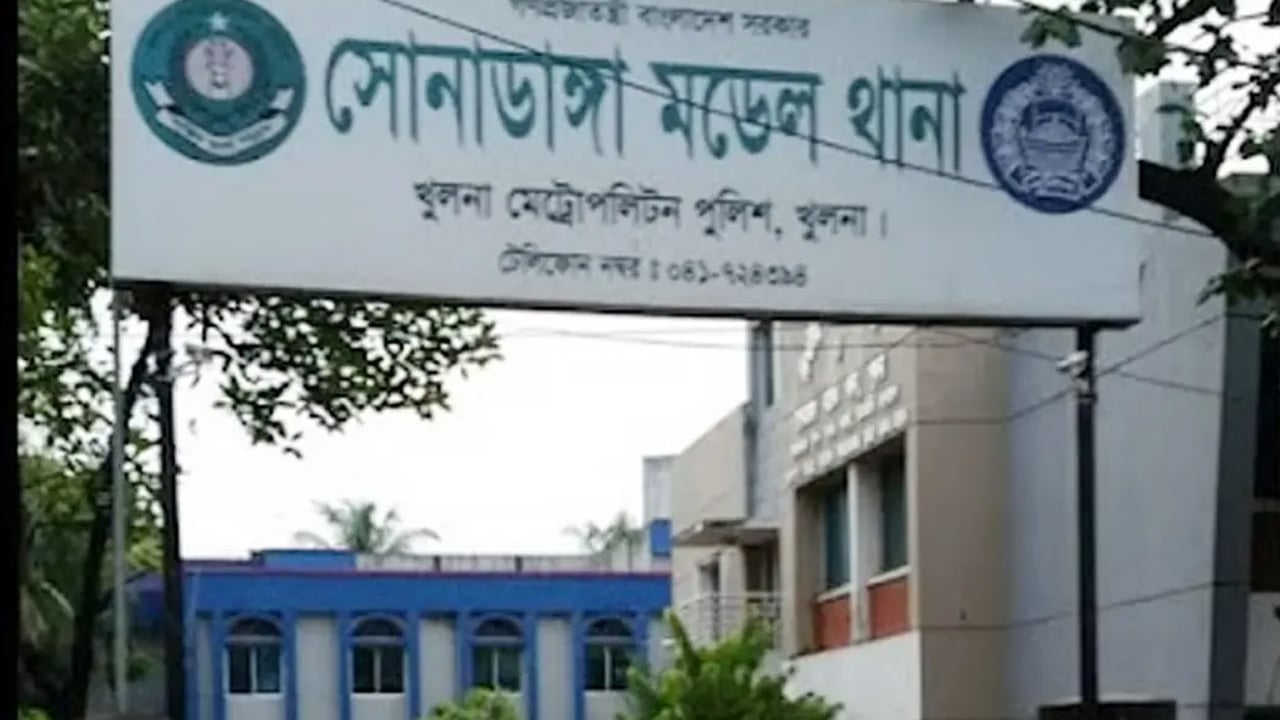 খুলনায় ট্রিপল মার্ডারের ঘটনায় মামলা, আসামিকে খুঁজছে পুলিশ