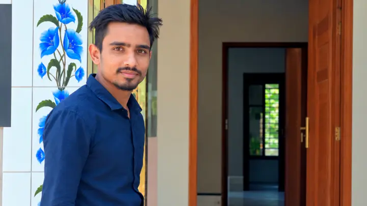 শ্রীপুরে তালাবদ্ধ ঘর থেকে যুবকের লাশ