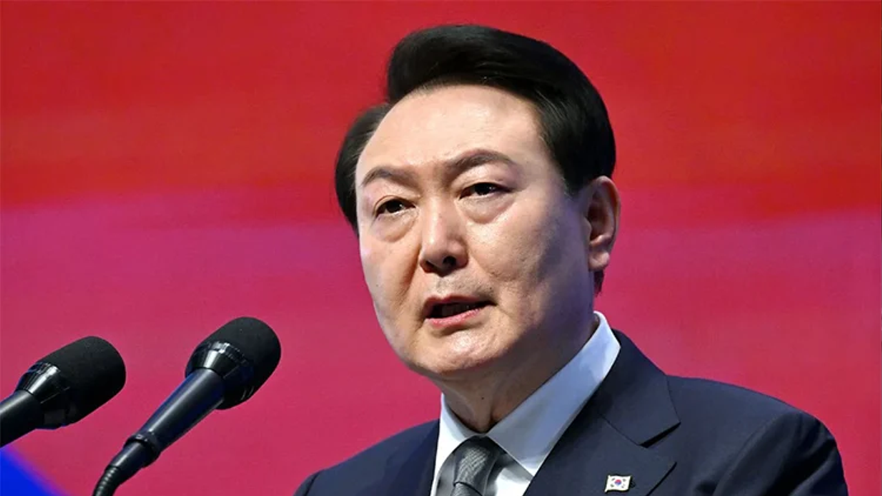 রাষ্ট্রদ্রোহে যাবজ্জীবন দণ্ডের পর ক্ষমা চাইলেন ইউন সুক ইয়োল