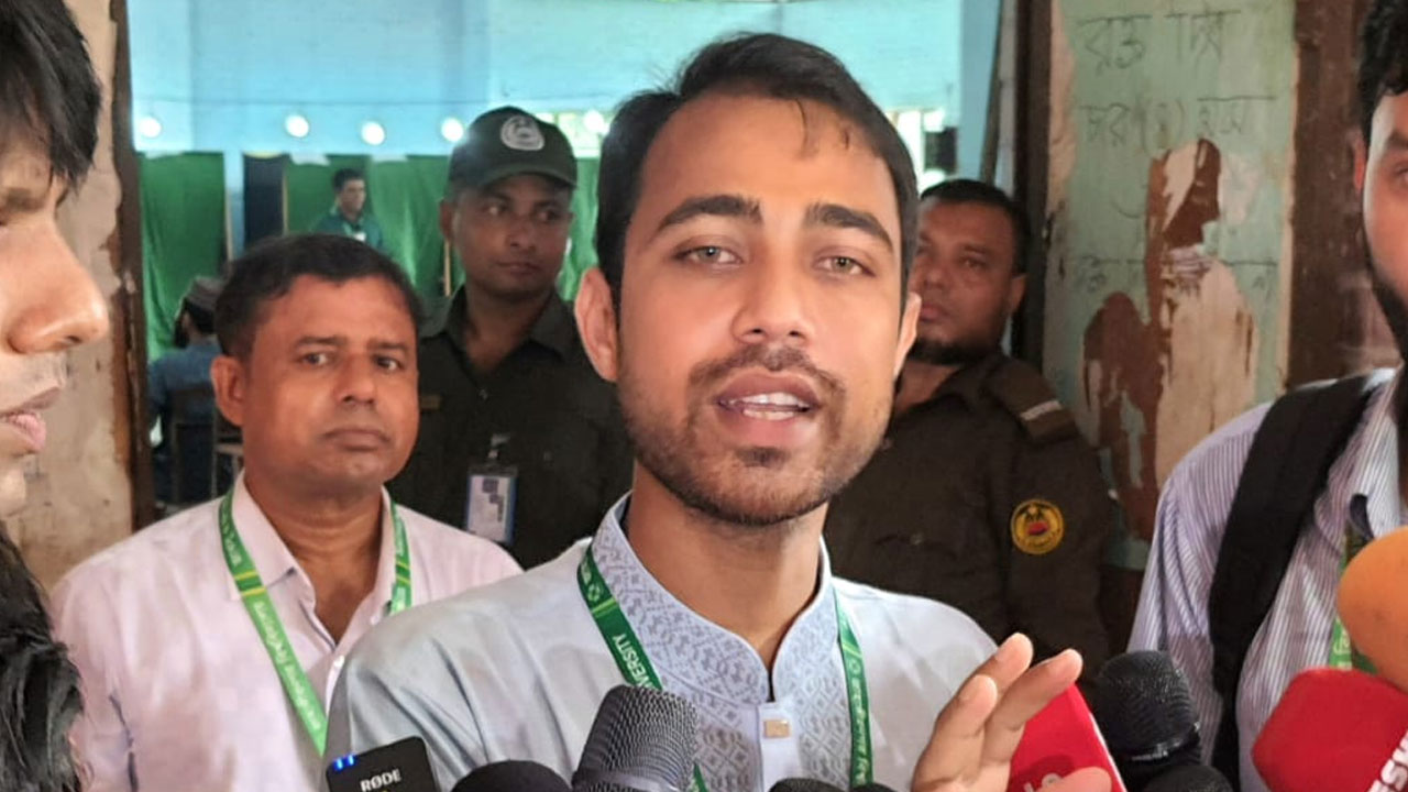 প্রশাসন স্বজনপ্রীতি করছে: ছাত্রদল ভিপি প্রার্থী