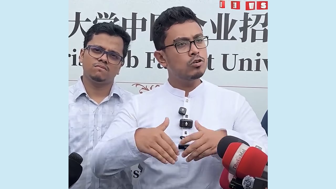 ঢাবিতে কেন চাকরি মেলার আয়োজন, জানালেন সাদিক কায়েম