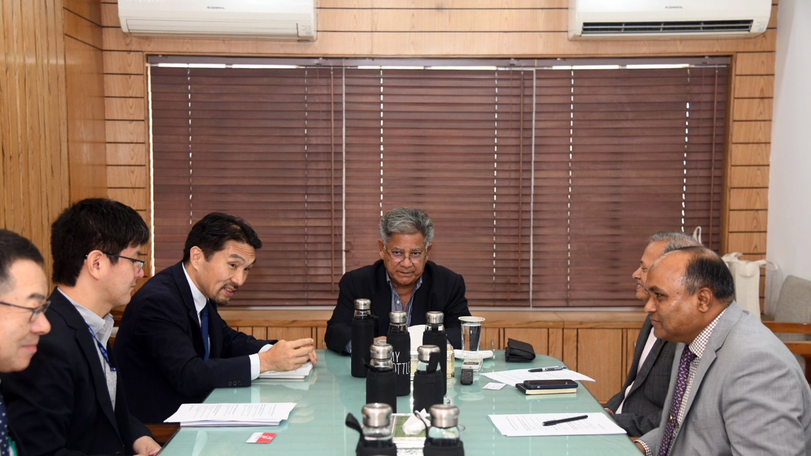 ‘ন্যাশনাল পোর্ট স্ট্র্যাটেজি’ প্রণয়নে জাপানকে সহায়তার আহ্বান নৌপরিবহন উপদেষ্টার