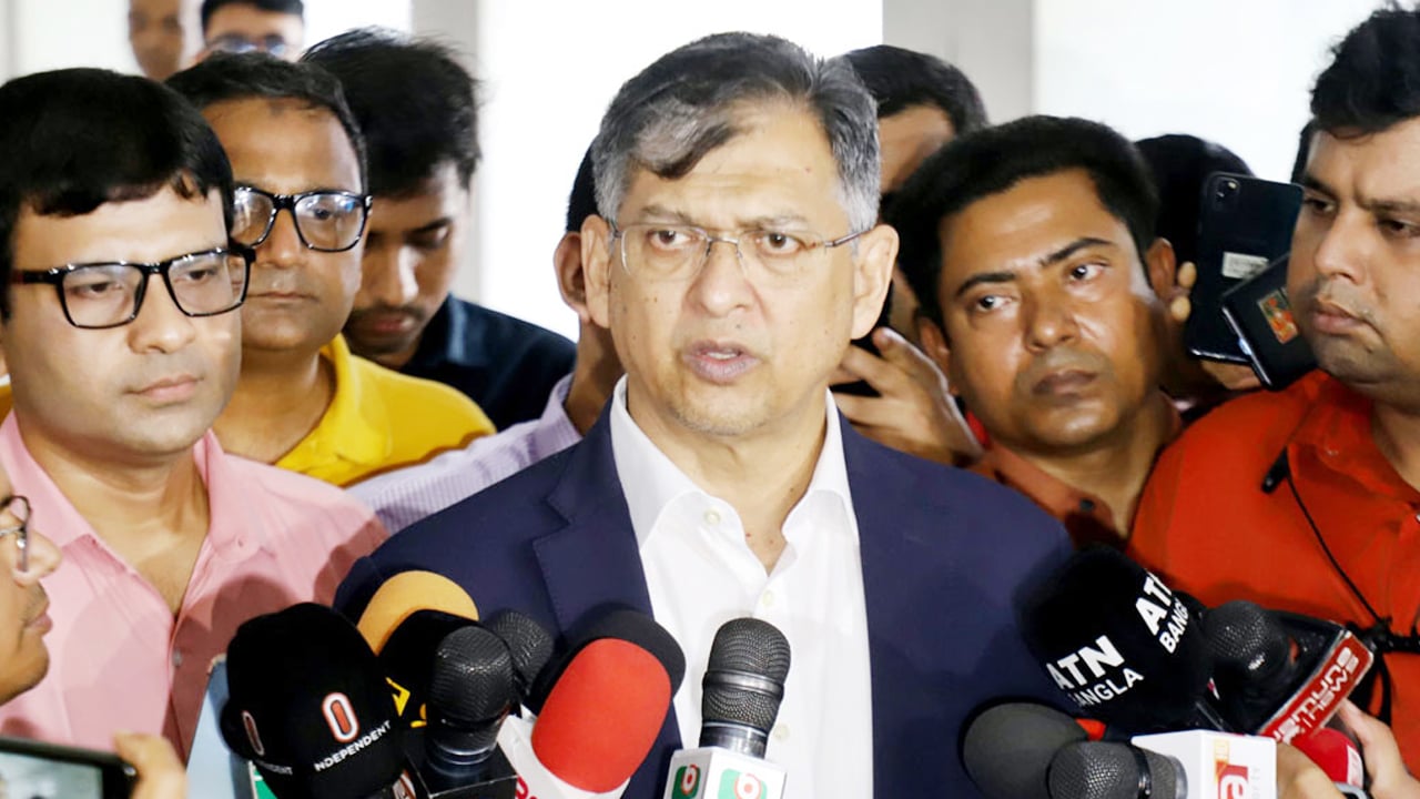 বেনজীরের কাছে অন্য দেশের পাসপোর্ট থাকতে পারে: স্বরাষ্ট্রমন্ত্রী
