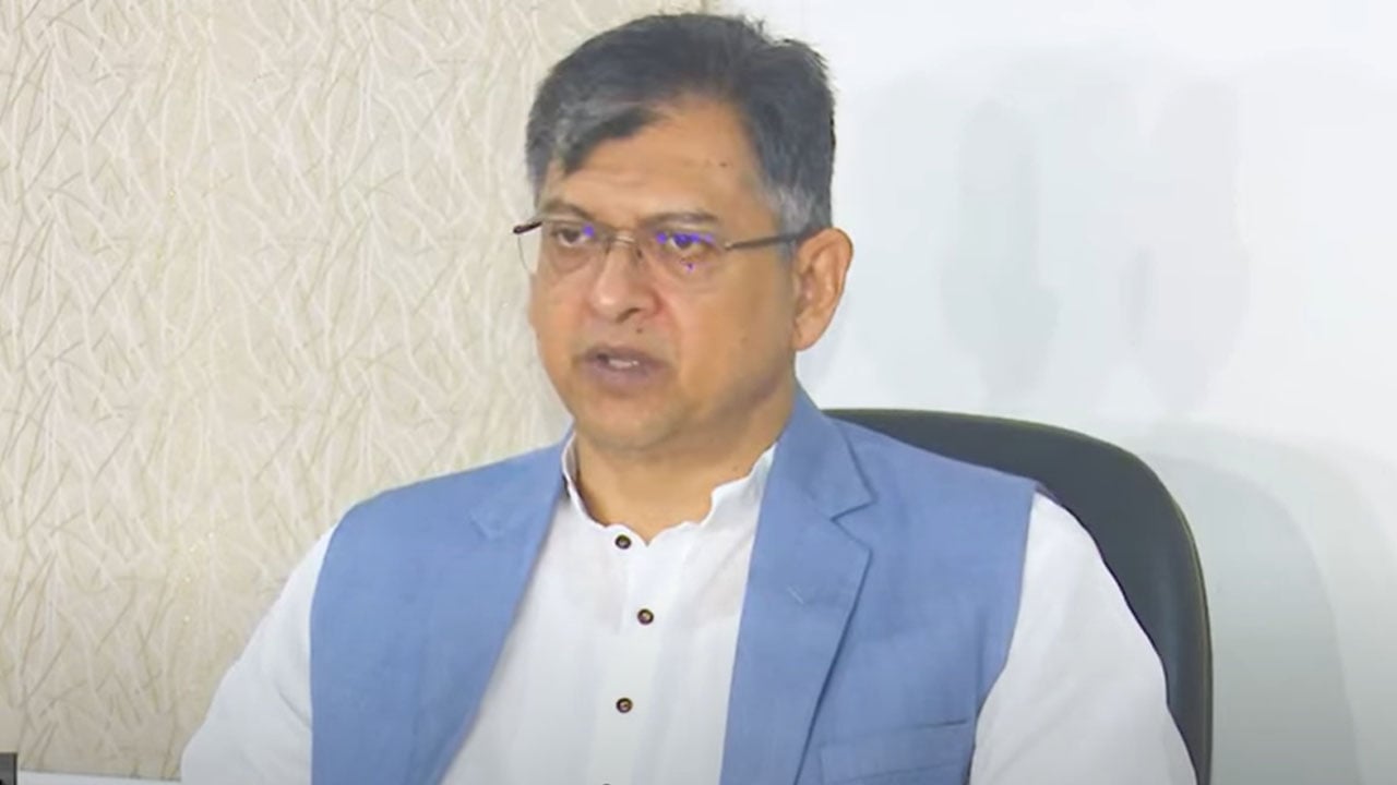 দেশের সার্বভৌমত্ব রক্ষায় ফ্যাসিবাদবিরোধী জাতীয় ঐক্য জরুরি: সালাহউদ্দিন আহমদ