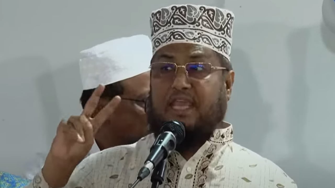দেশের কোথাও ‘চরমোনাইকে’ মাহফিল করতে না দেওয়ার হুঁশিয়ারি