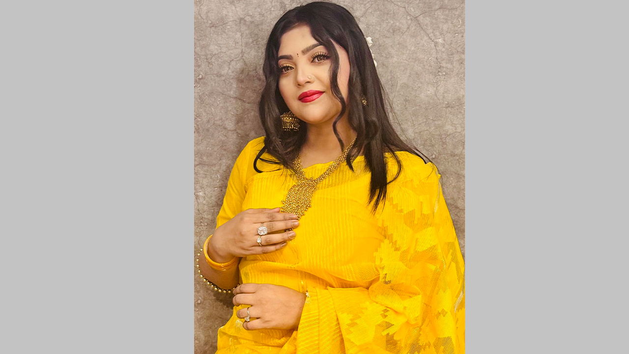 আবারও নতুন মৌলিক গান নিয়ে সালমা