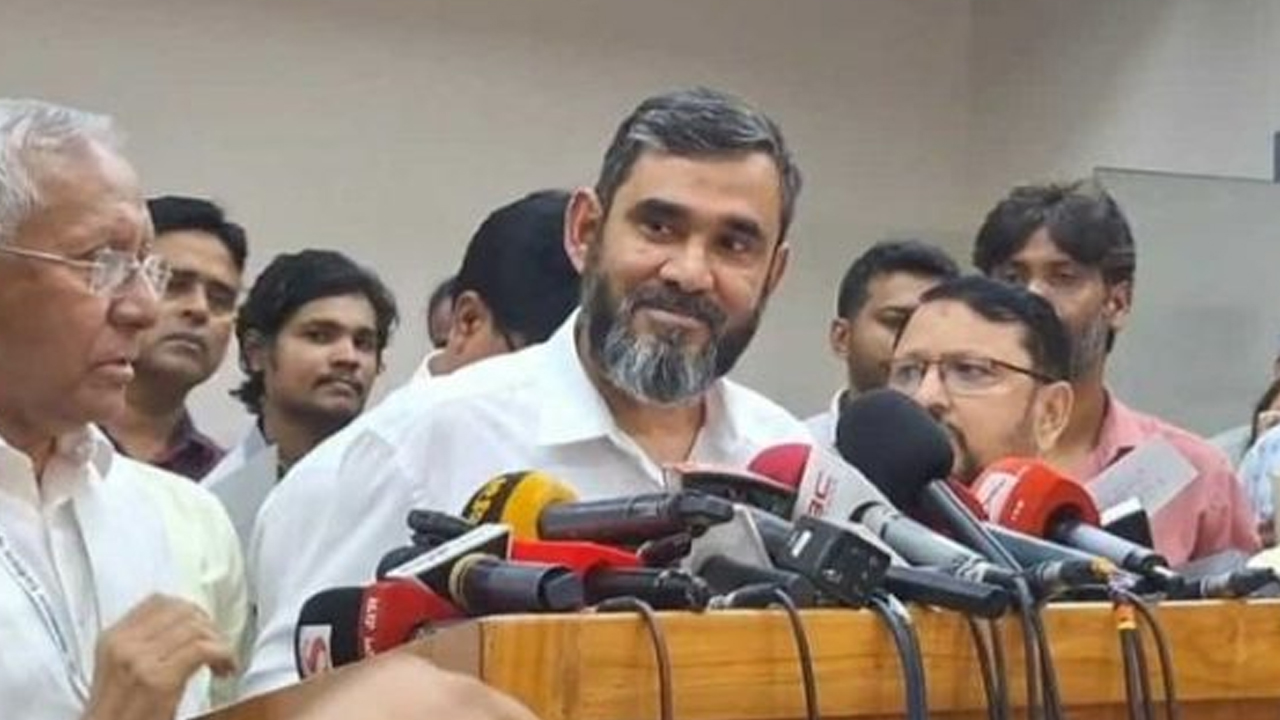 জোটে থাকলেও নিজ দলের প্রতীকেই নির্বাচন করতে হবে: সানাউল্লাহ