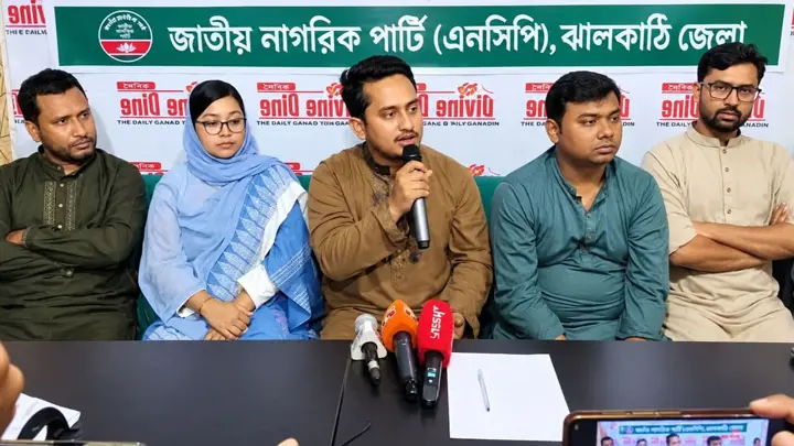 ফ্যামিলি কার্ড তৈরির ২৪২ কোটি টাকা খরচ ‘রাষ্ট্রীয় অর্থের অপচয়’: সার্জিস আলম