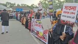 যুবদল কর্মী কাওছার হত্যার বিচারের দাবিতে উজিরপুরে মানববন্ধন