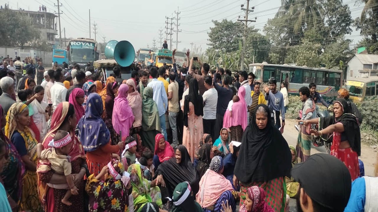 সাড়ে ৫ ঘণ্টা পর ঢাকা-আরিচা মহাসড়কে যান চলাচল শুরু