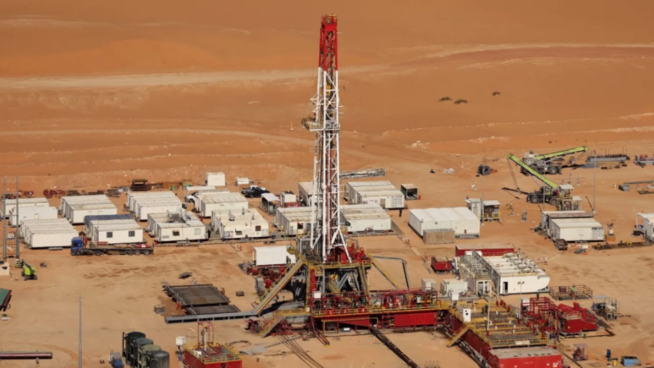 পাইপলাইনে হামলায় সৌদির তেল রপ্তানি কমল ১০ শতাংশ