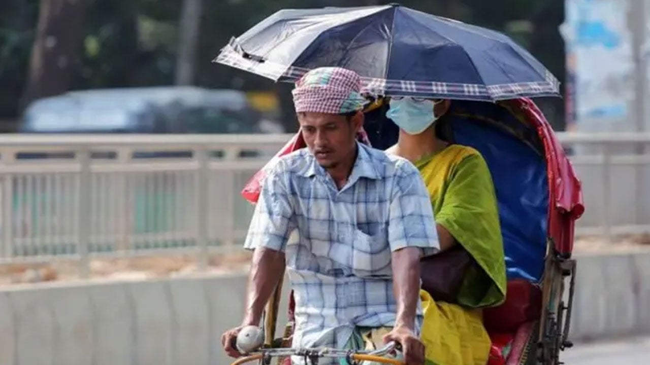 ভ্যাপসা গরমে জনজীবন অতিষ্ঠ, তাপপ্রবাহে বাড়তে পারে তীব্রতা