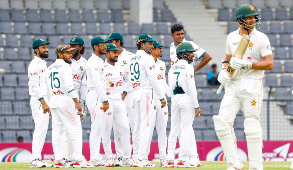 দ্বিতীয় দিনের প্রথম সেশনে নাহিদ রানার বোলিং তোপ